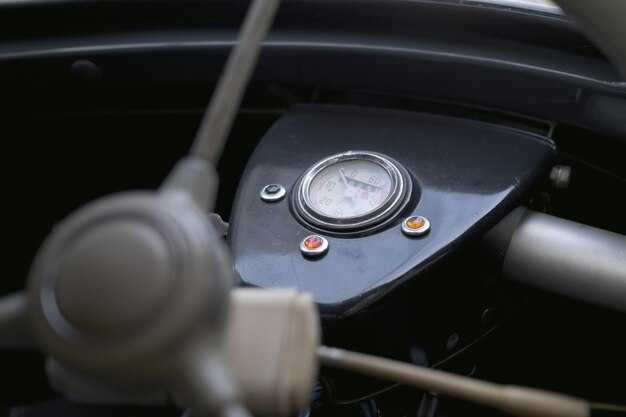 Процесс установки датчика угла поворота рулевого колеса