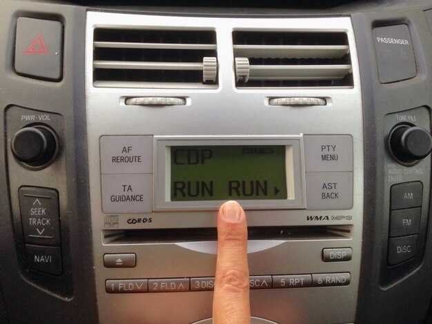 Отсоединение проводов и соединений