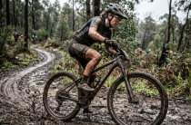 Советы для автомобилистов: перевозка велосипеда после дождя без следов на машине