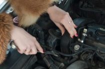 Где находится реле стартера Nissan Tiida — Полное руководство