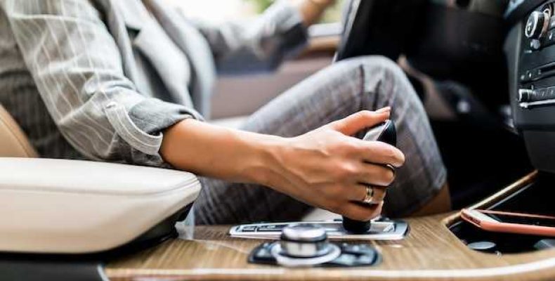 Как заменить кнопку стеклоподъемника — пошаговая инструкция для автолюбителей