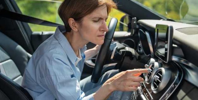 Машина едет сама без нажатия на газ — Как работает автопилот и его преимущества