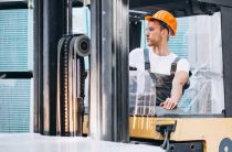 На сколько рассчитан подъемник кабины в Камазе — характеристики и рекомендации