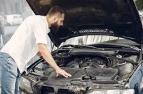 Почему дымит двигатель ВАЗ 2107 с карбюратором — причины и решения