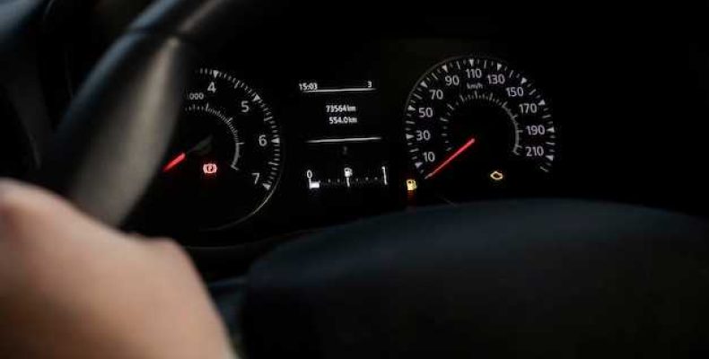 Serv на панели приборов Renault — что это значит и как решить проблемы