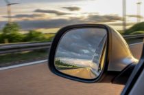 Замена повторителя поворота в зеркале Шкода Октавия А5 — Пошаговая инструкция и советы